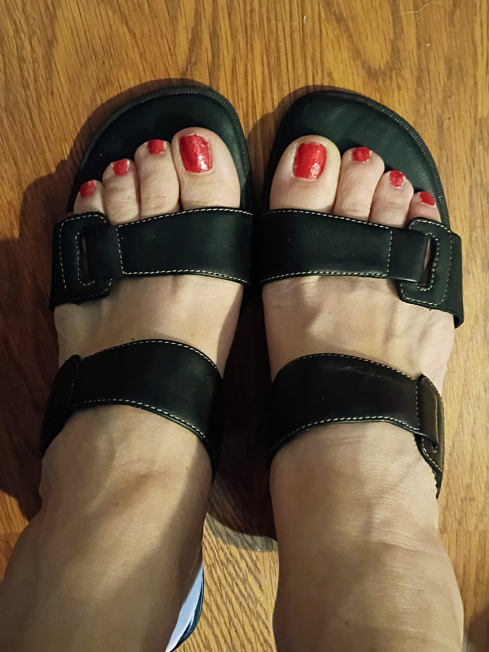 AEROSOLES Black Double-Strap Comfort Sandals